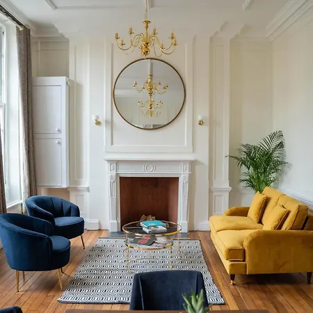 Appartamento Dreamy Loft, Antique Wood Flooring & High Ceilings
